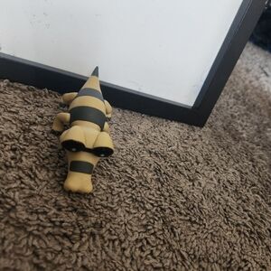 POKEMON Jakks Pacific Nintendo 2011 Sandile Crocodile Alligator Action Figure